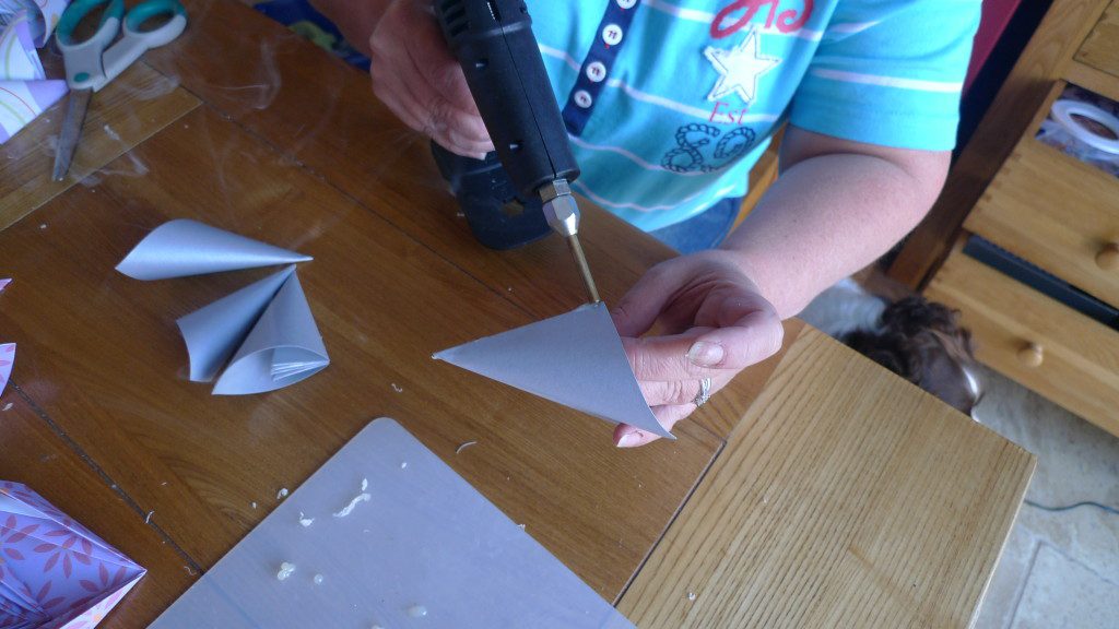 Making Kusudama flowers from origami paper with a Tec 305 Glue Gun Glue Sticks, Guns, Dots